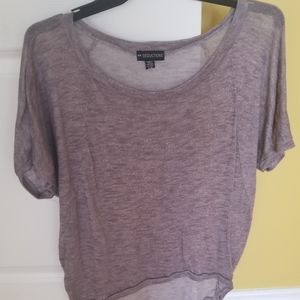 Light weight short sleeve top